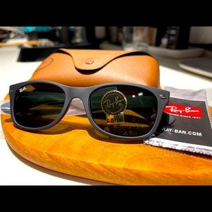 Rayban New Wayfarer Sunglasses